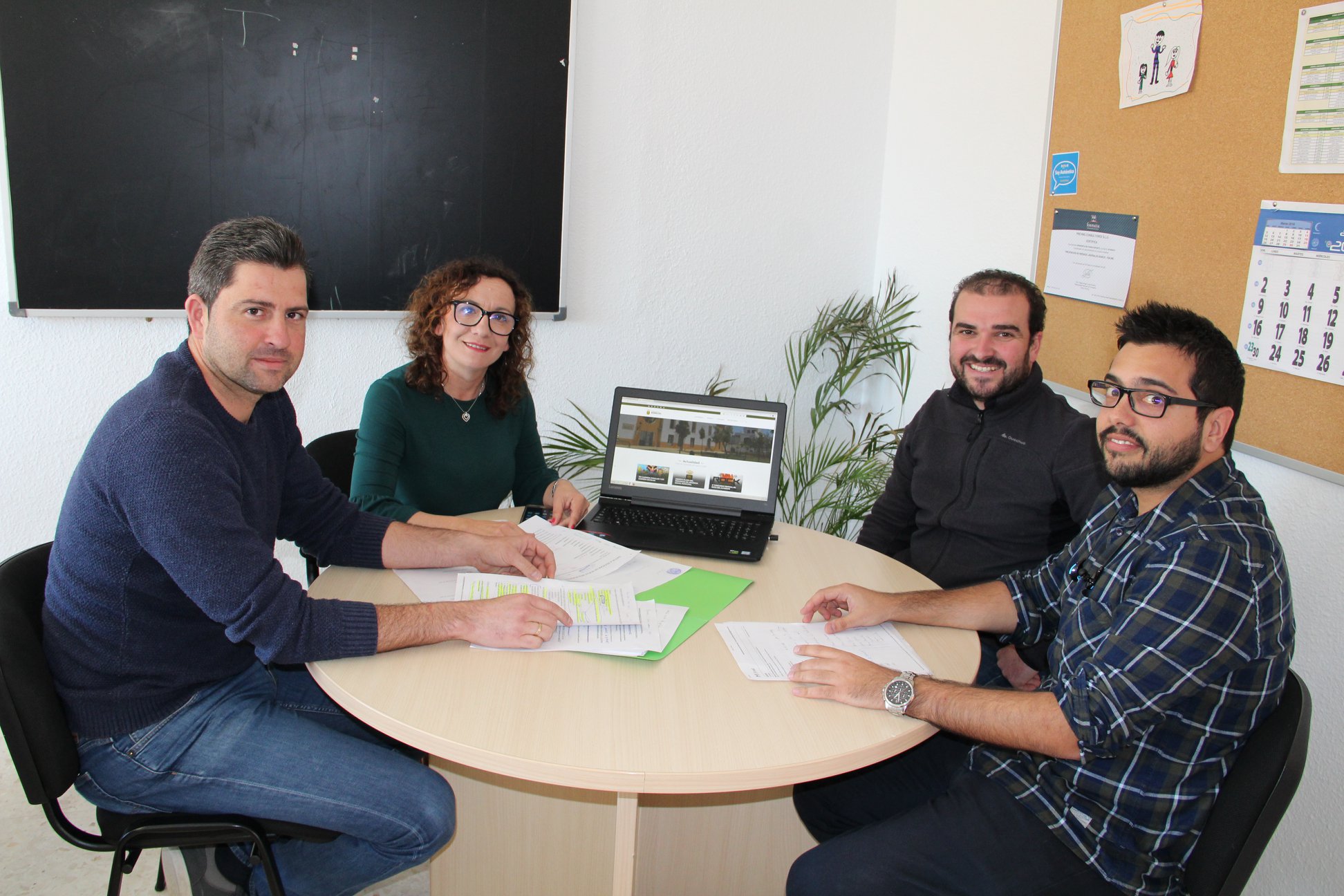 30420376_772667796263875_3819624753205602434_o